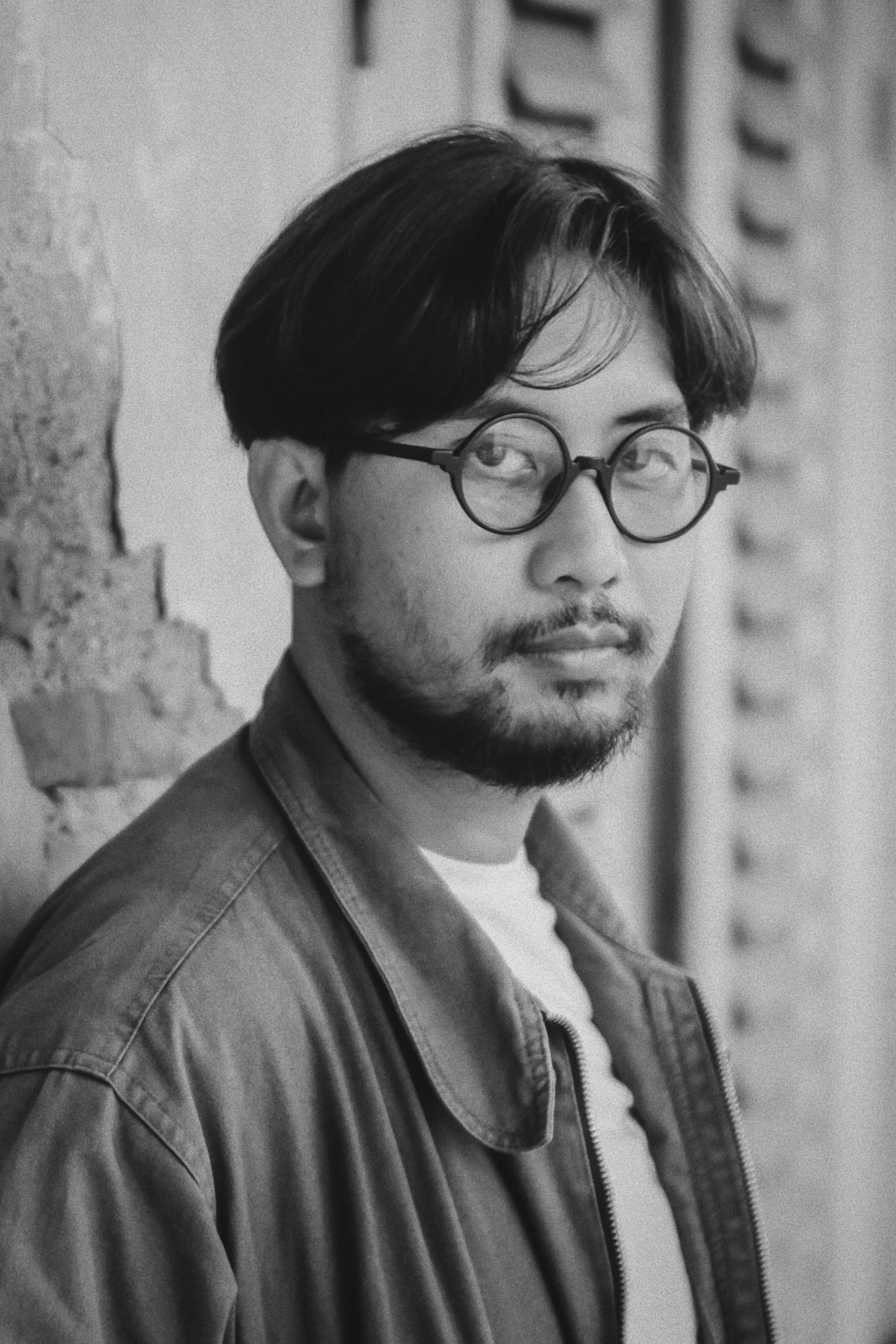 Destian Rendra backdrop