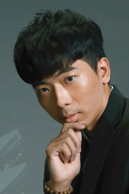 Chen Yi-Kai backdrop