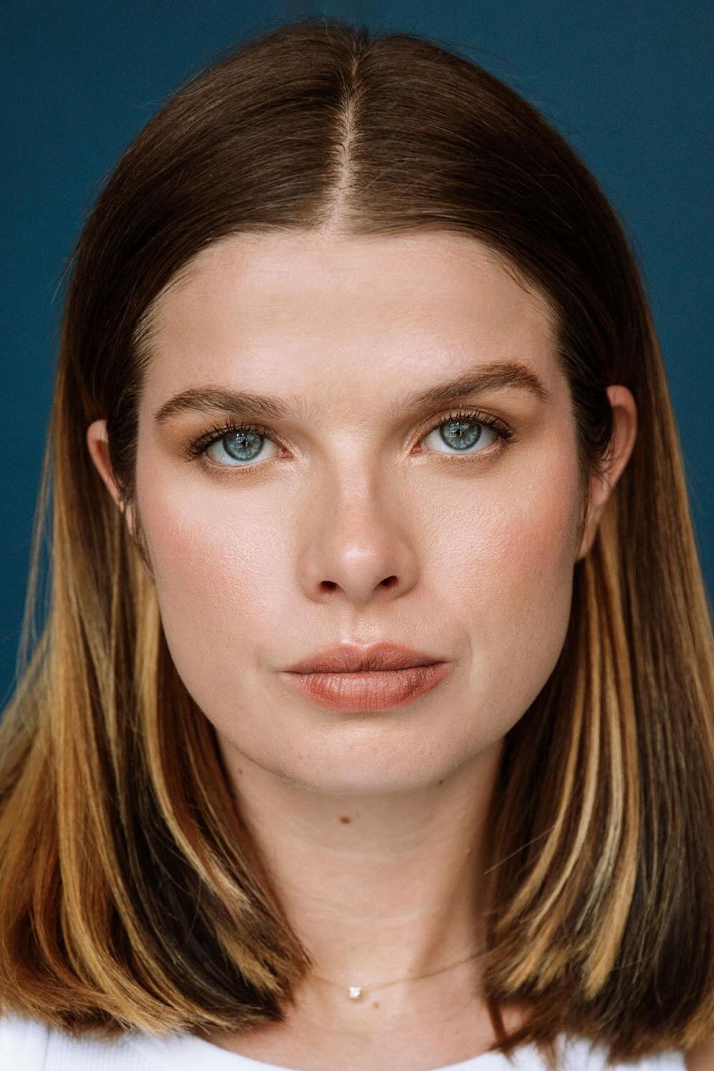 Basia Wyszynski backdrop