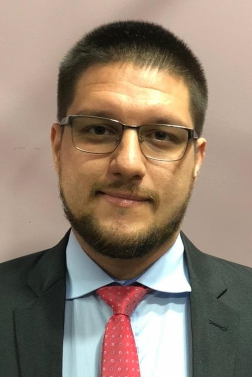 Guilherme Suman backdrop