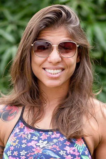 Mayra Bueno Silva backdrop