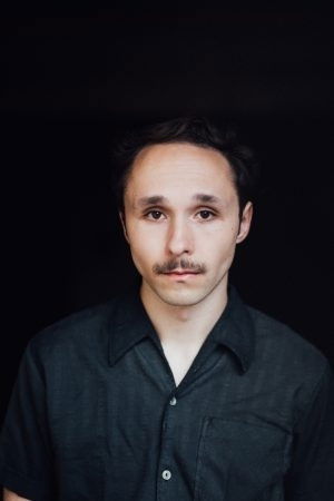 Marin Blülle backdrop