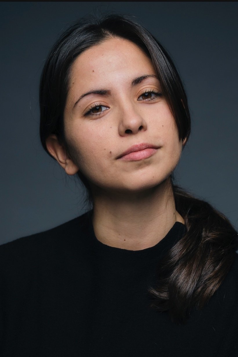 Mariana Guarda backdrop