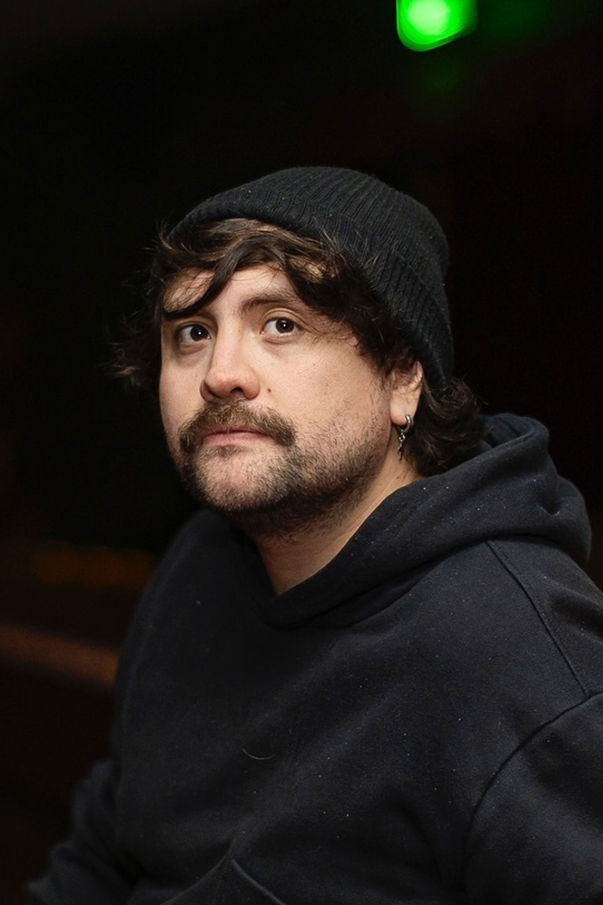 Alfredo Liñan de Ariza backdrop