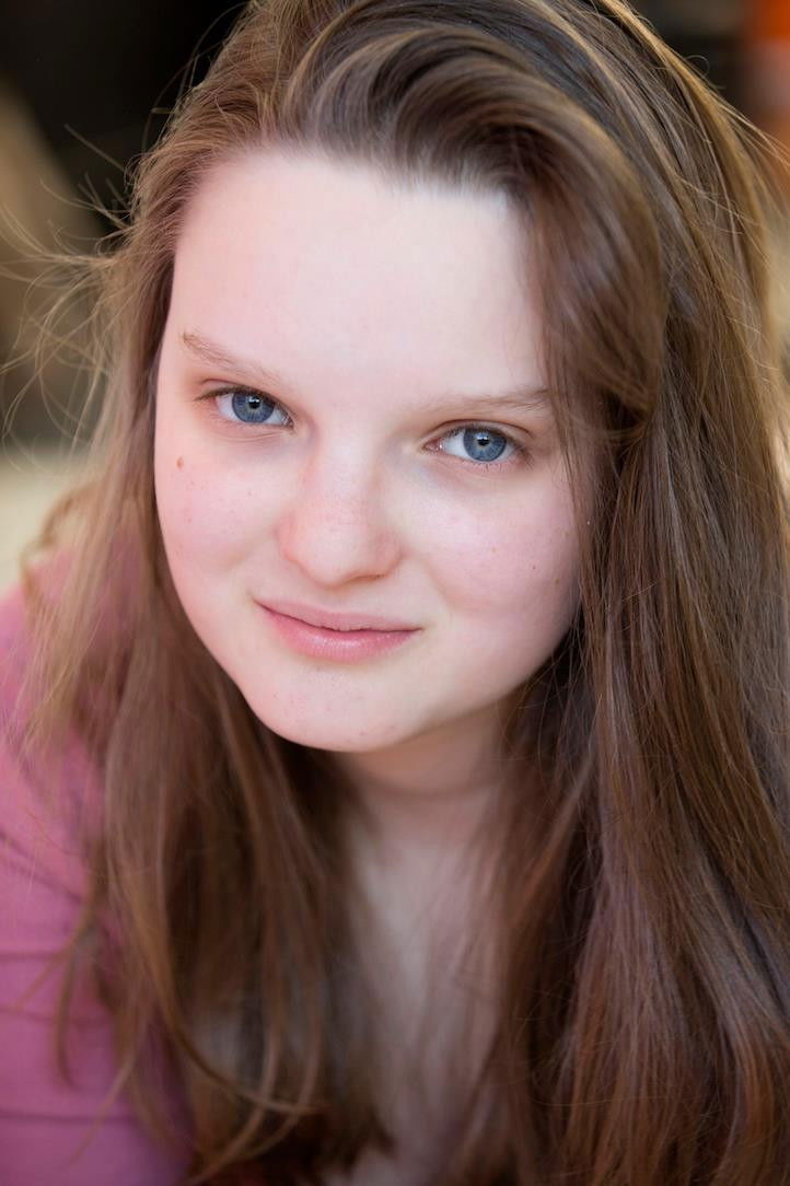 Apollonia  Luisetti backdrop