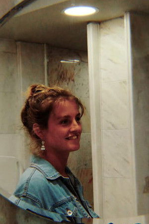 Maria Giraldes backdrop