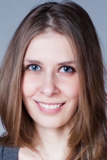 Yuliya Sharova backdrop