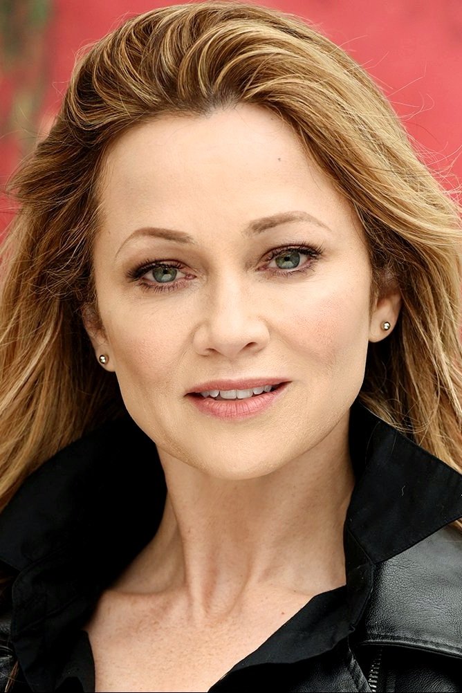 Wendi Bazar backdrop