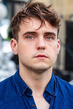 Matheu Pjetërsi backdrop