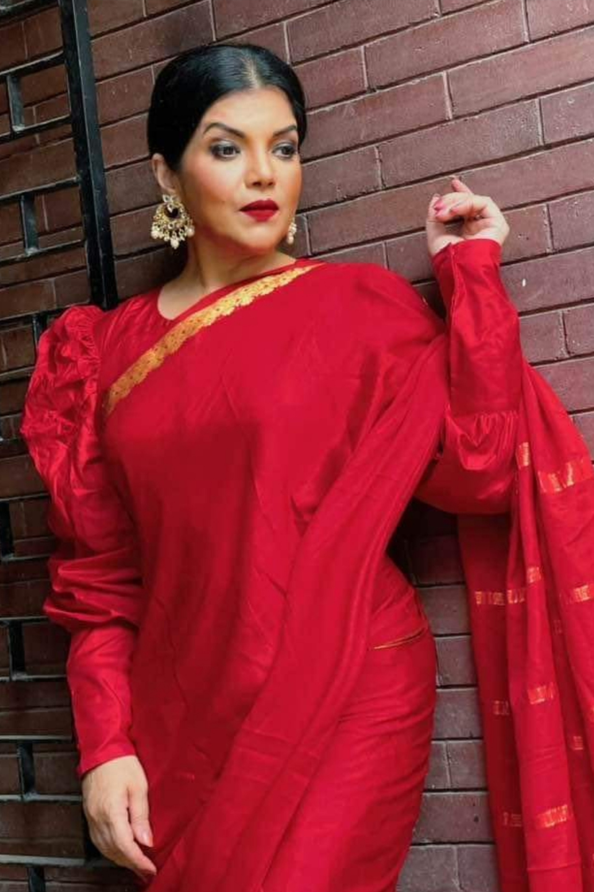 Rosey Siddiqui backdrop