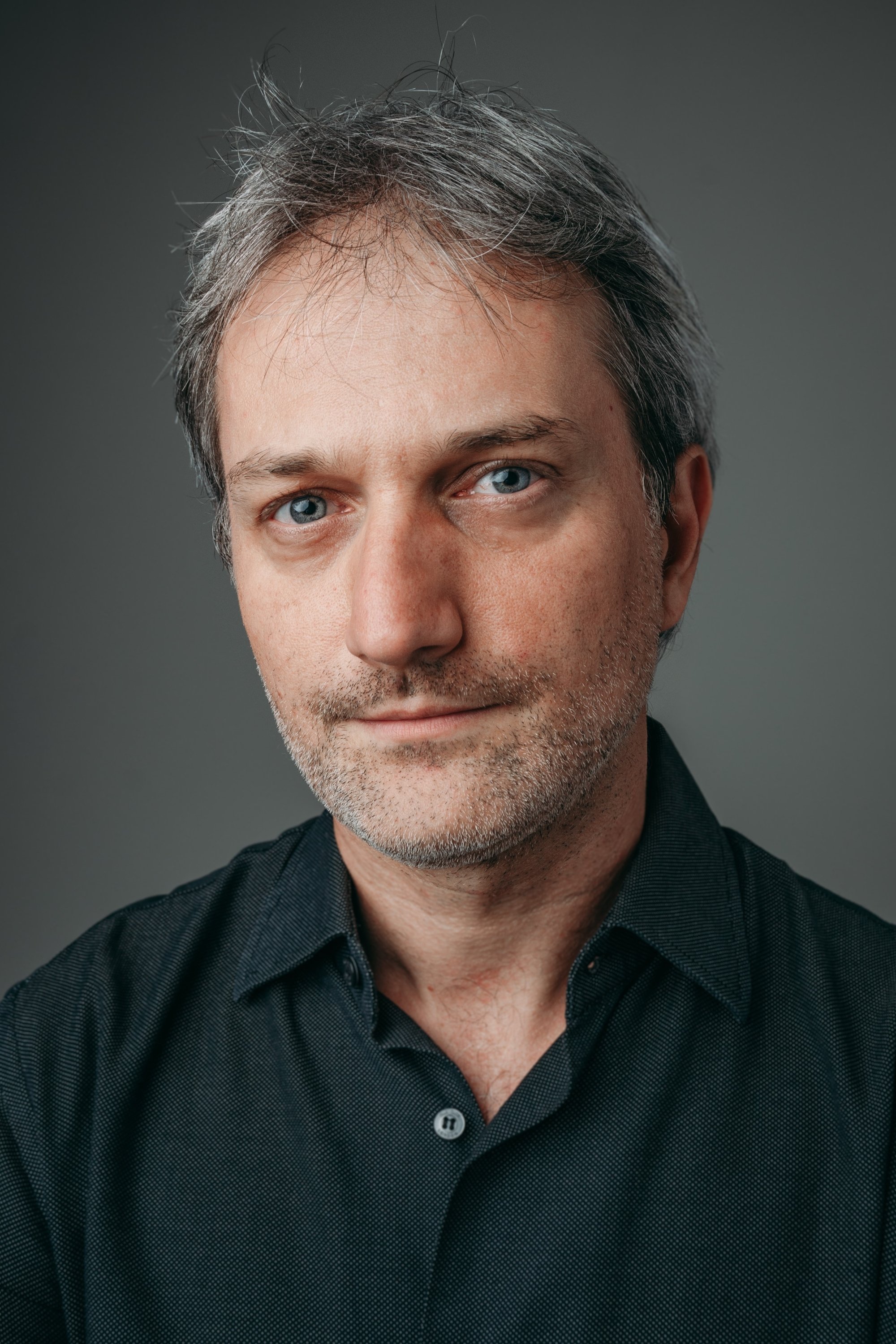 Frederico Vittola backdrop