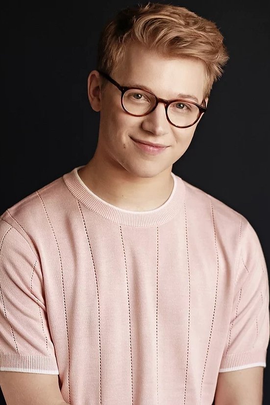 Joe Serafini backdrop