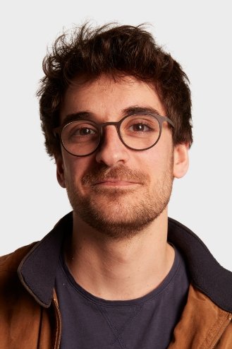 Francisco Moutinho de Magalhães backdrop