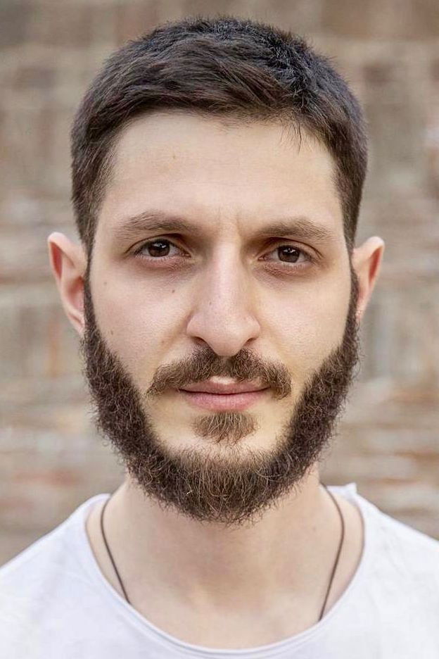 Iraklii Maruashvili backdrop