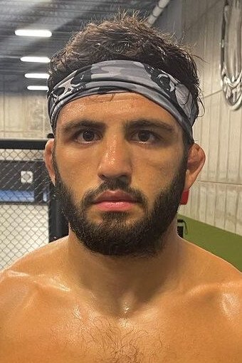 Arman Tsarukyan backdrop