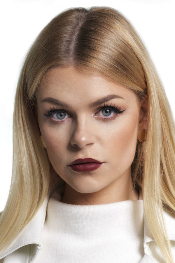 Davina Michelle backdrop