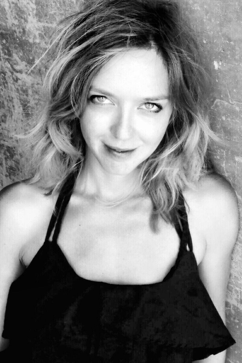 Anna Dubrovitsky backdrop