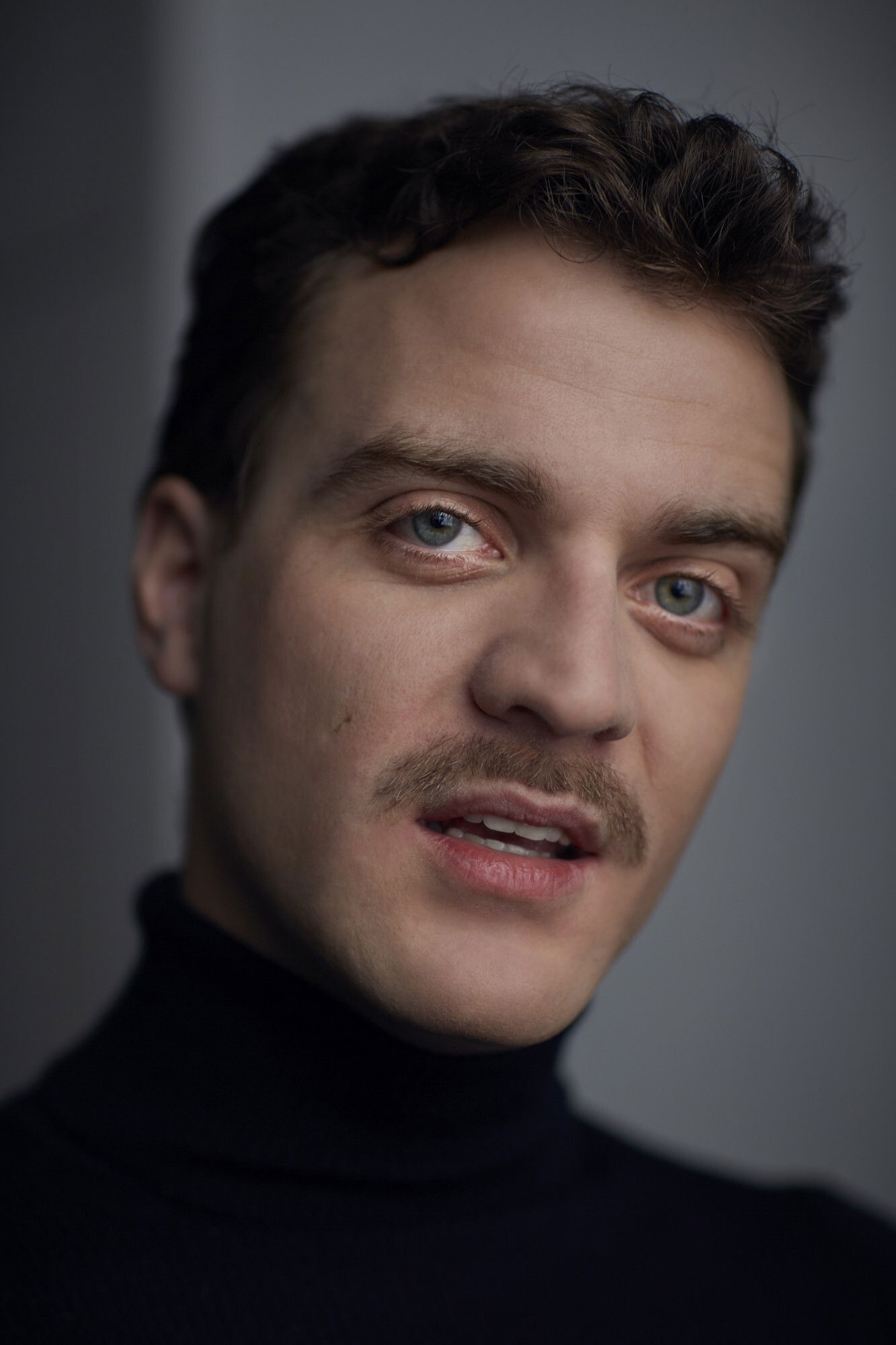 Cesar Duminil backdrop