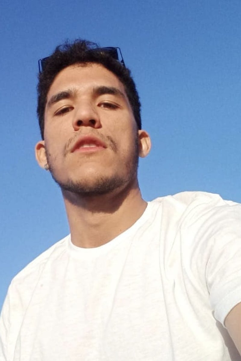 Renan Capivara backdrop