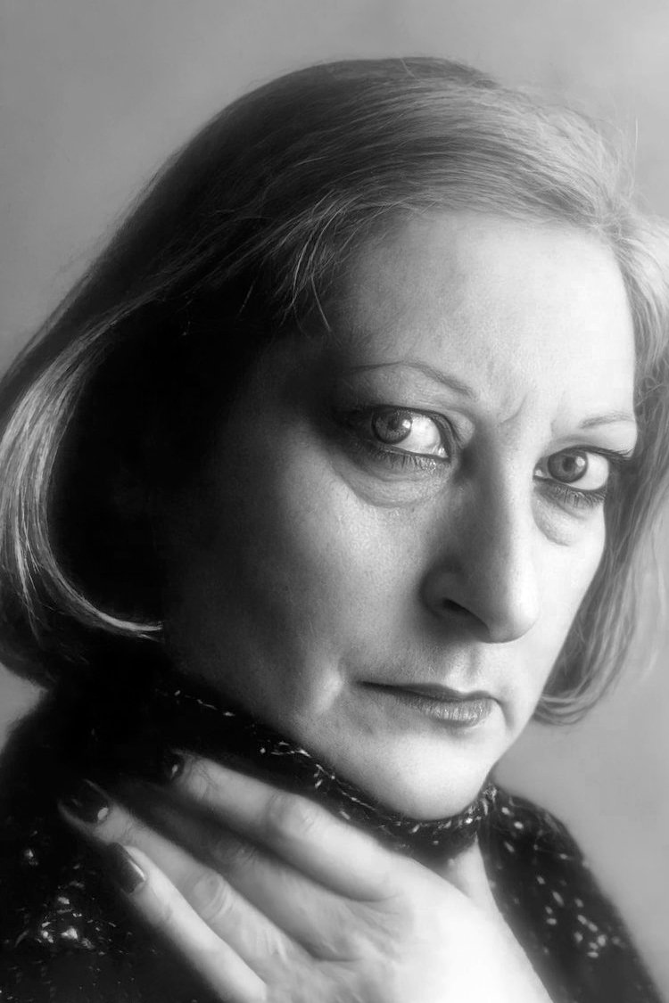 Micha Bayard backdrop