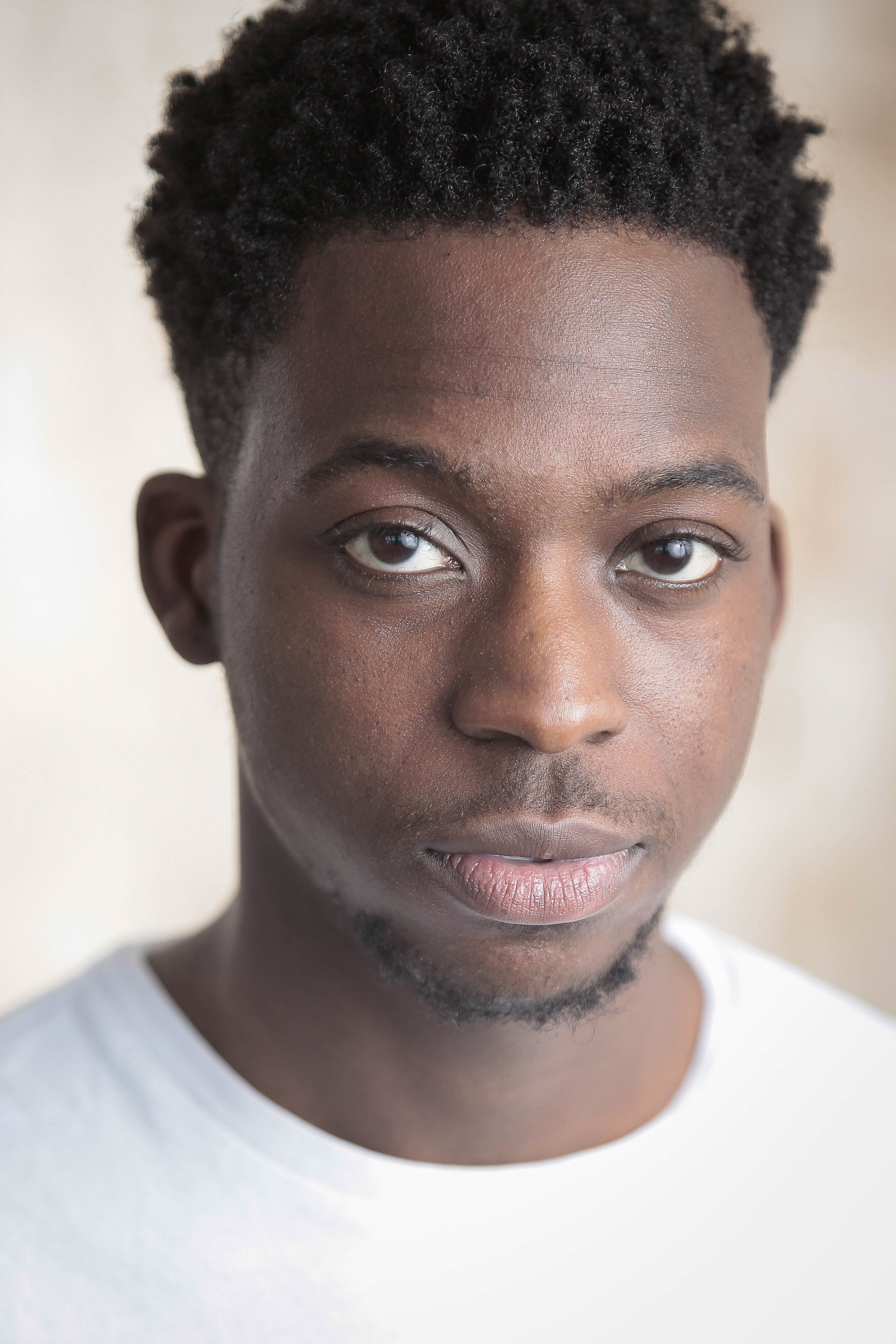 Franck Assi backdrop