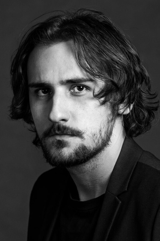 Dah-veed Van backdrop