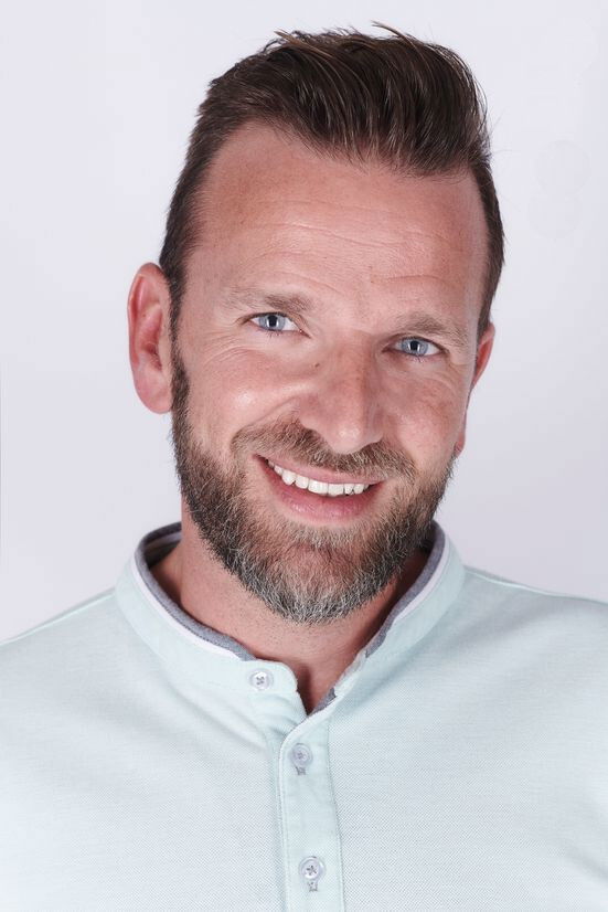 Salvador Monleón Boluda backdrop