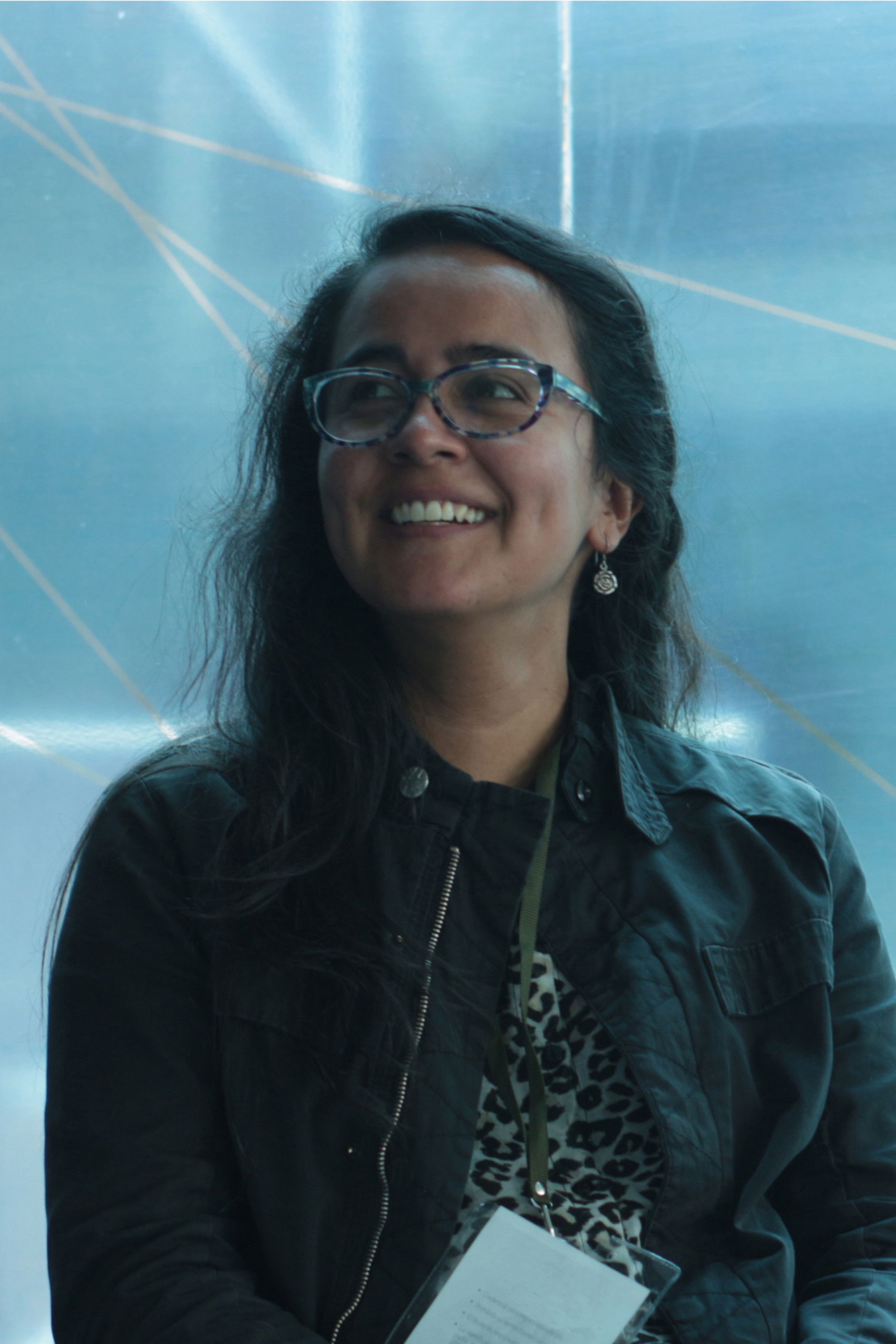 María Teresa Salcedo Montero backdrop