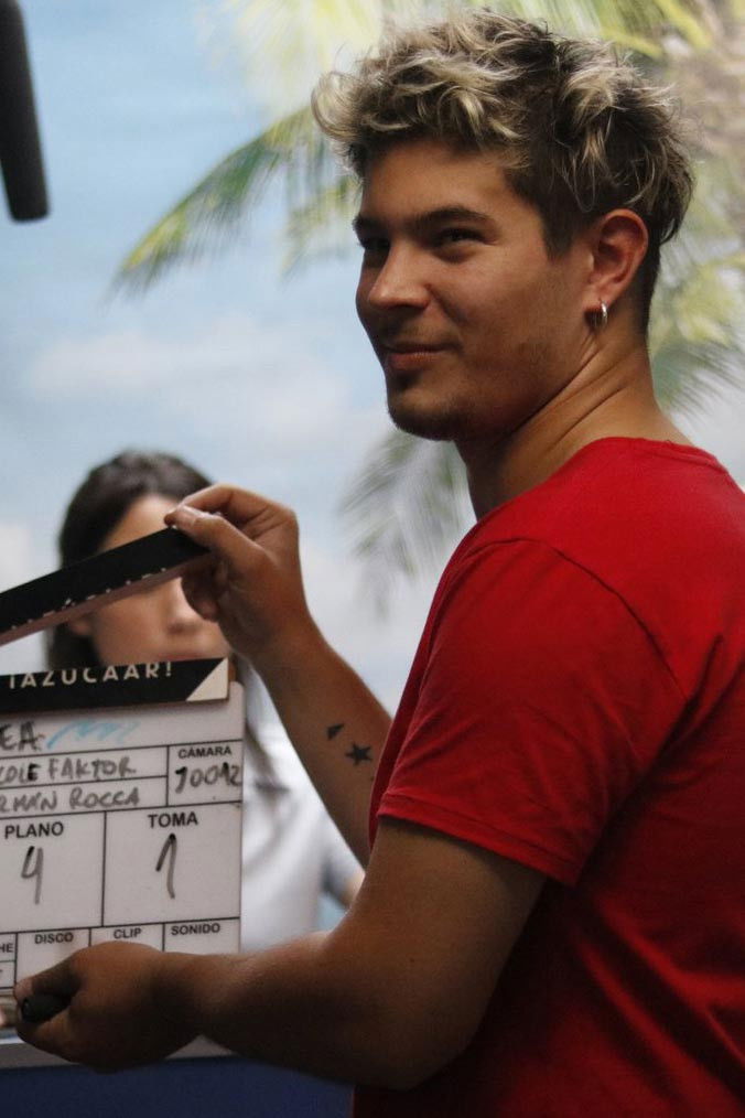 Andrés Brandariz backdrop