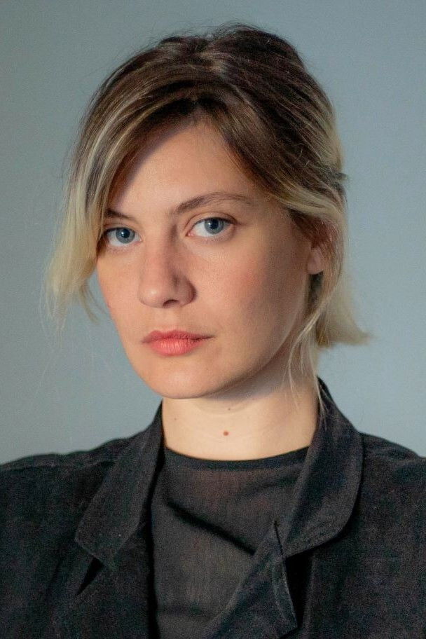 Natalia Labaké backdrop