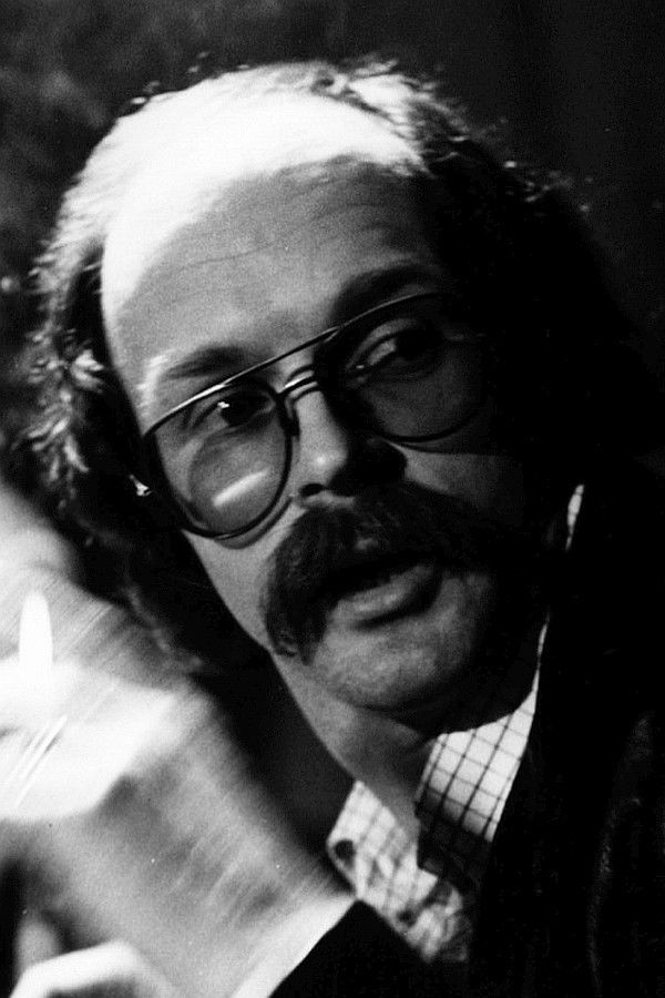 Jerzy Moniak backdrop