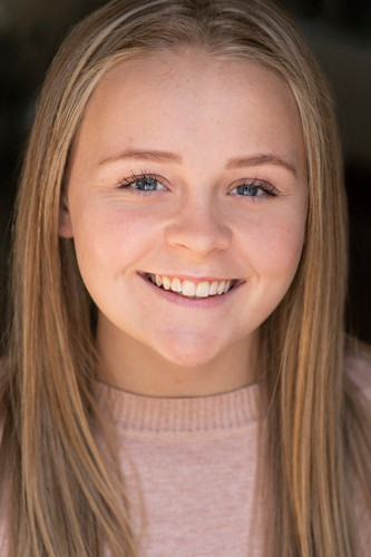 Amelia Elliott backdrop