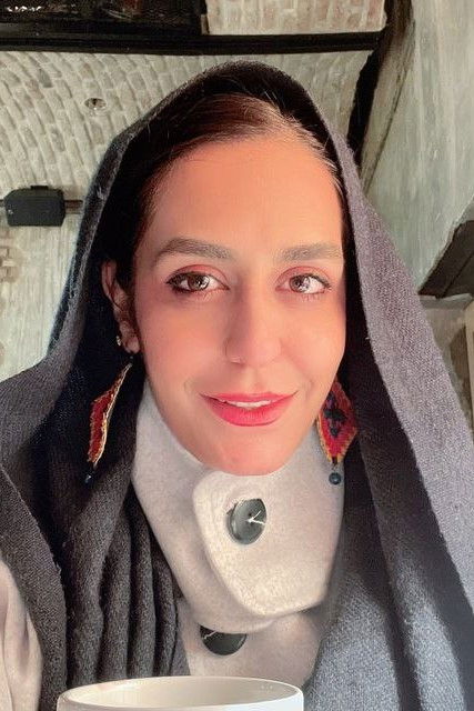 Pardis Shiravani backdrop