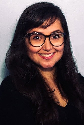 Irene Caldeira backdrop