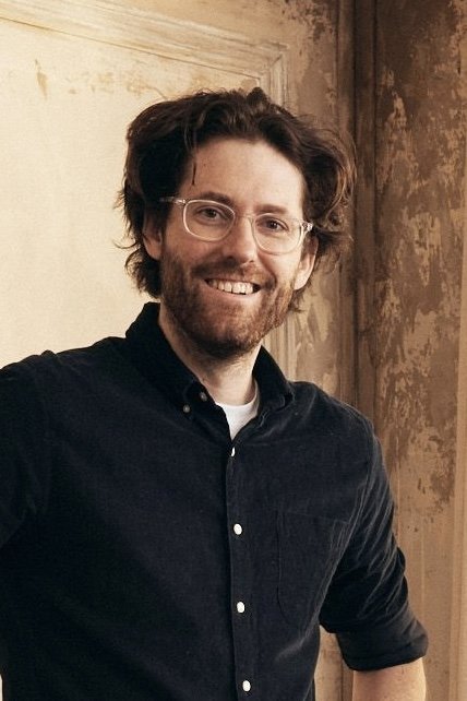 Ben Leonberg backdrop