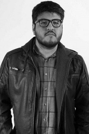 Elliot Morfi backdrop