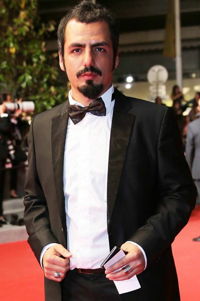 Mustafa Ozgun backdrop