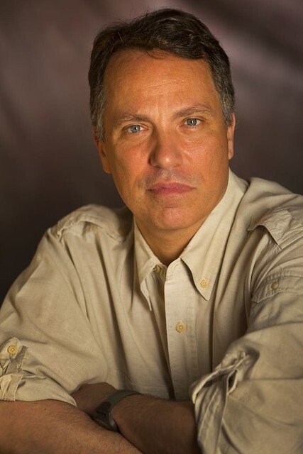 Peter Lacovara backdrop