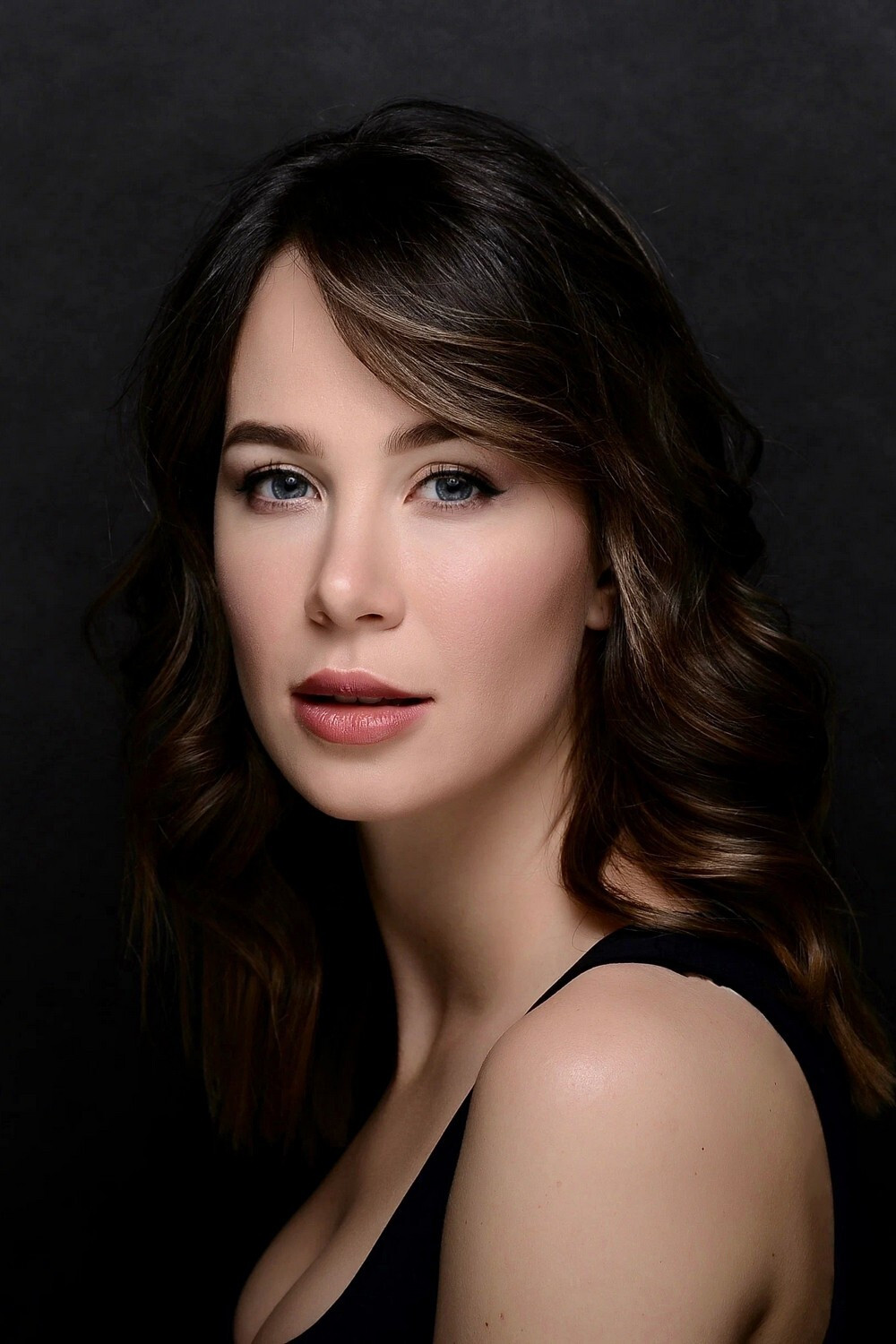 Zoya Zinovyeva backdrop