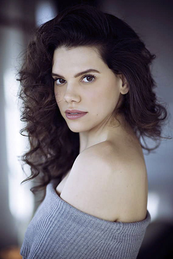 Jessica Pontes backdrop