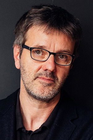 Dušan Milić backdrop