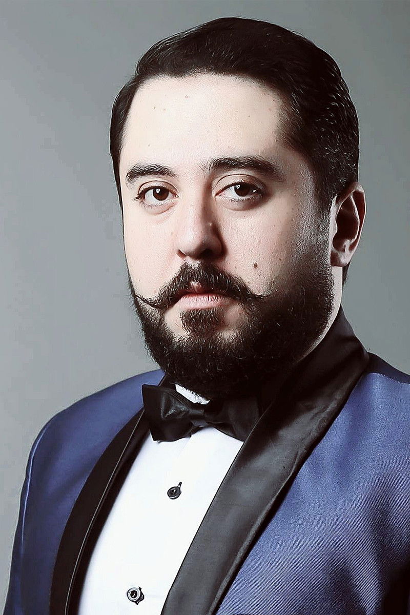 Amr Abd Al Aziz backdrop