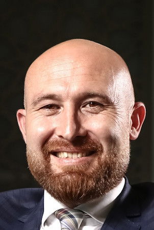 Köksal Ünal backdrop