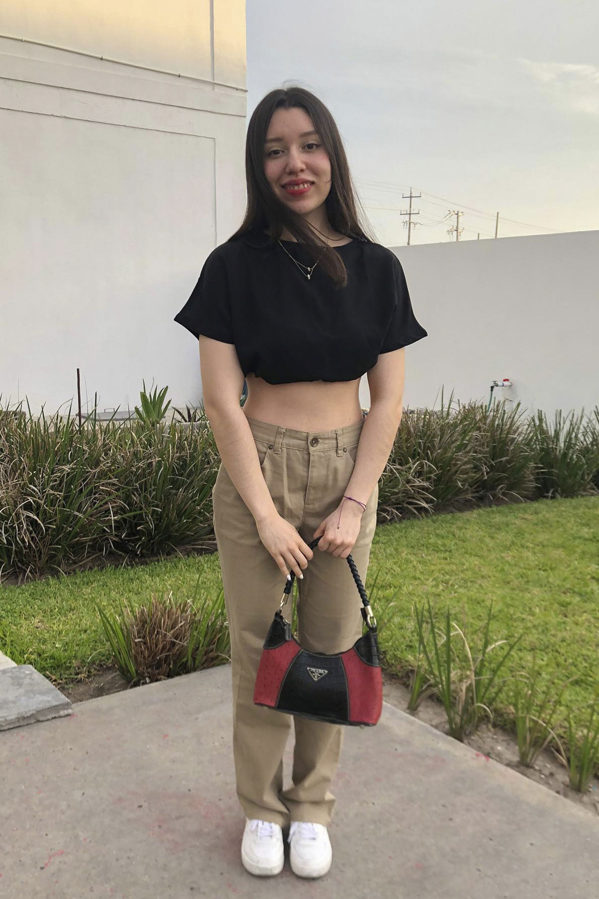 Ana Karen Castañeda backdrop