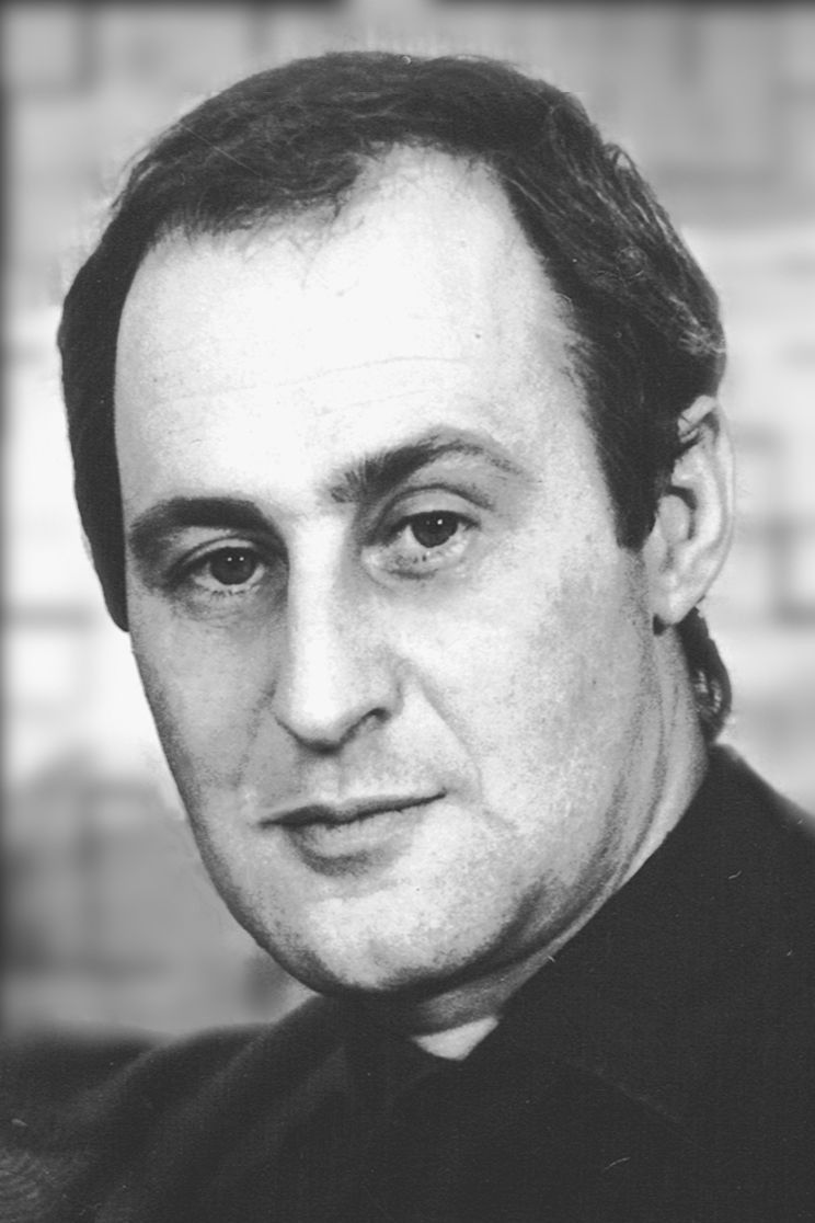 Viktor Olender backdrop