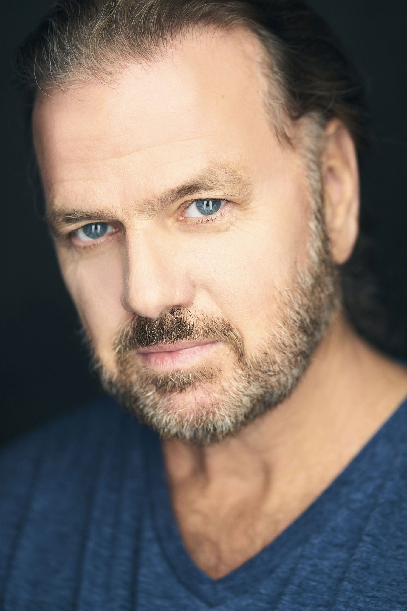 Kevin Anderson backdrop