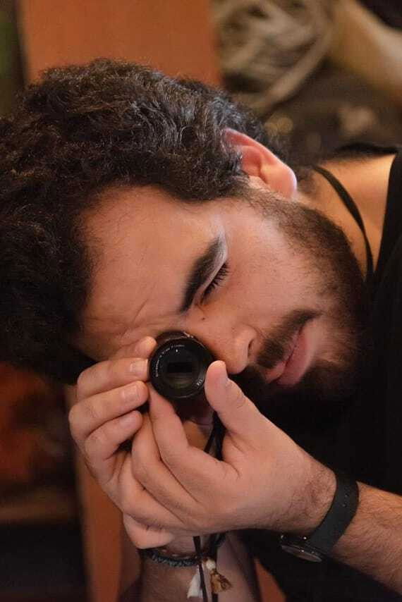 Bernardo Pérez backdrop