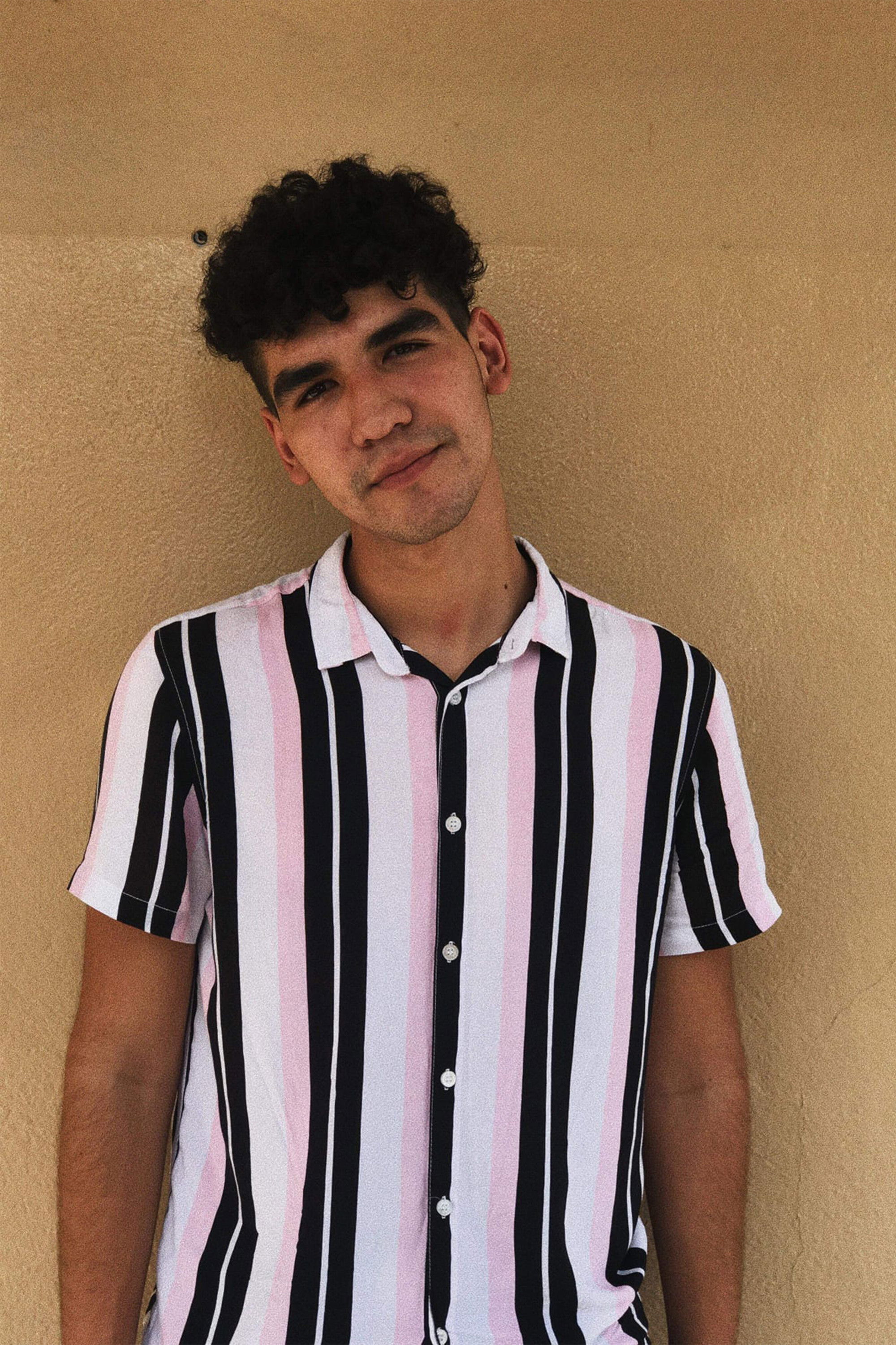 Raúl Lozano backdrop