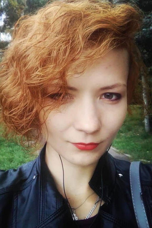 Alyona Romanova backdrop