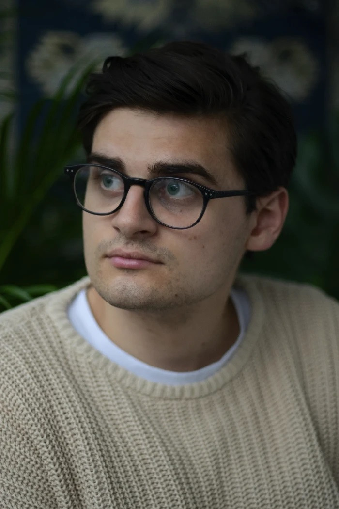 Miguel Robitzky backdrop